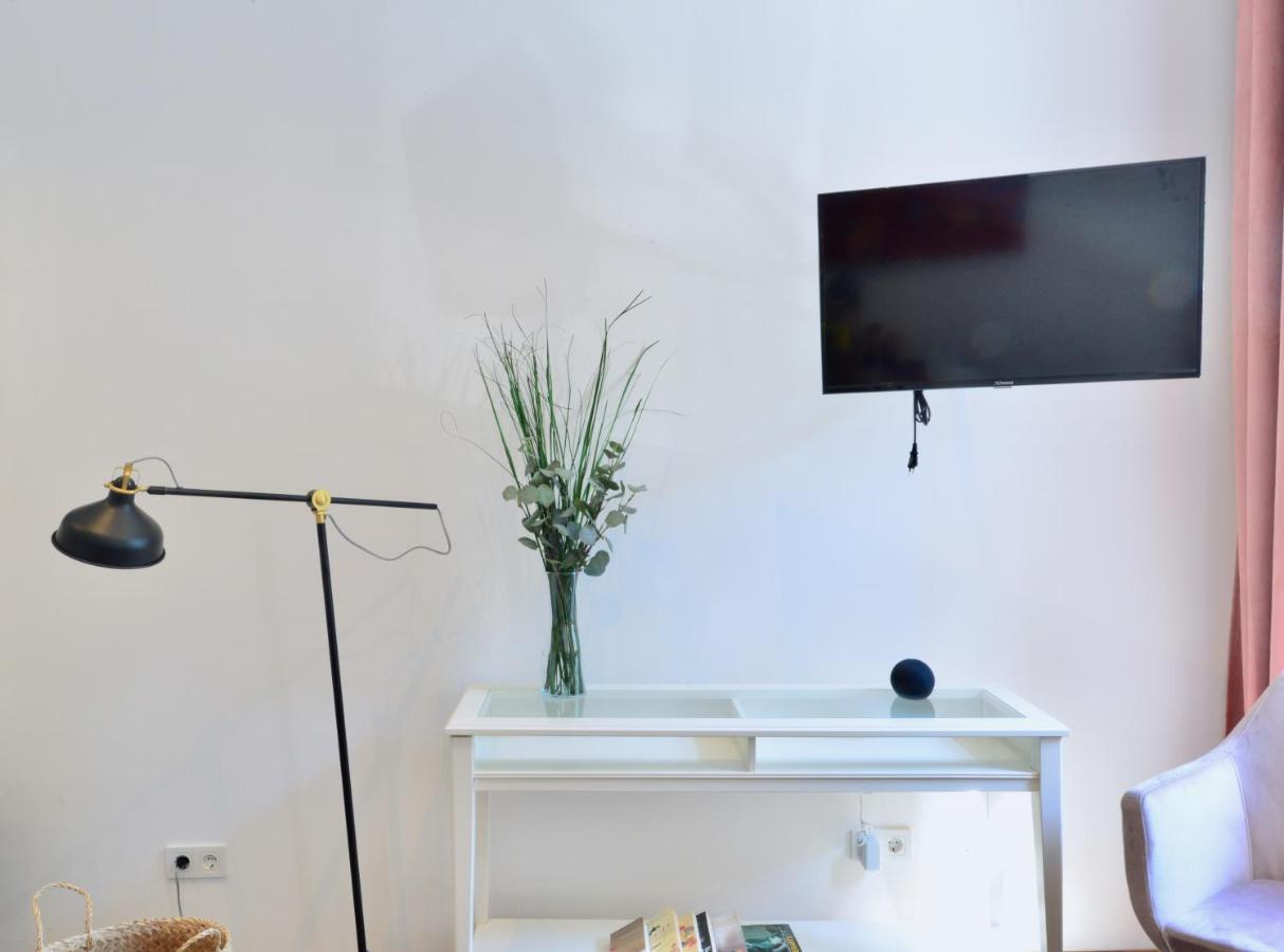 Charming Studio In Servitenviertel I Viena Exterior foto